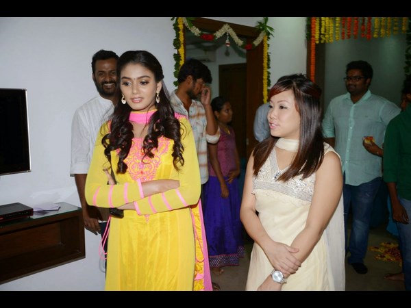 హీరోయిన్స్...