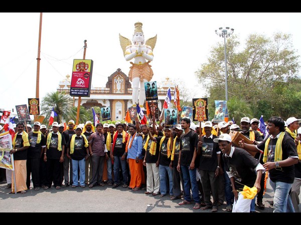 పూర్తి వివరాల్లోకి వెళితే....