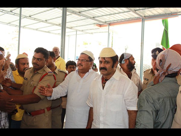 కడప దర్గాలో...