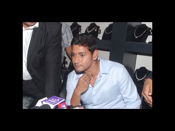 లాఠీ ఛార్జి