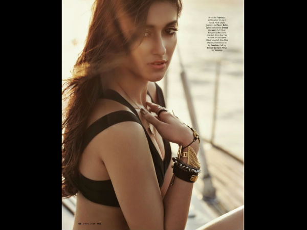 ఇలియానా అందాలు అదుర్స్