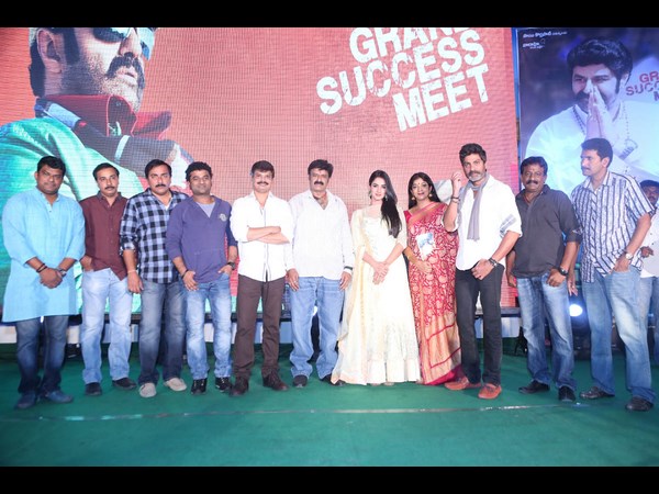 50 కోట్ల దిశగా...