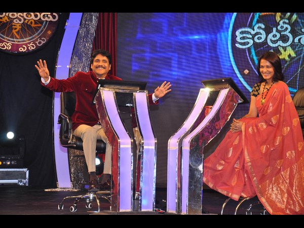 తొలి అవకాశం అమల...