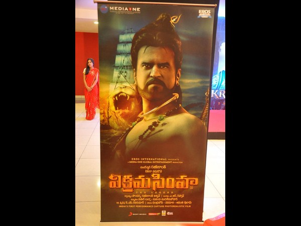 దీపికా హీరోయిన్ గా...