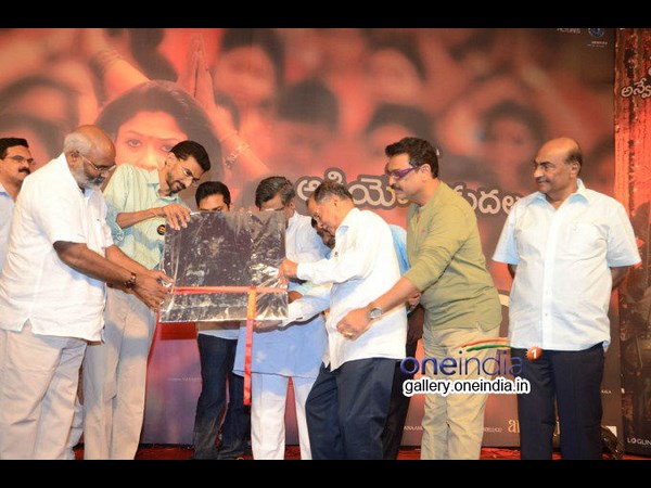 రెండు పాటలే...