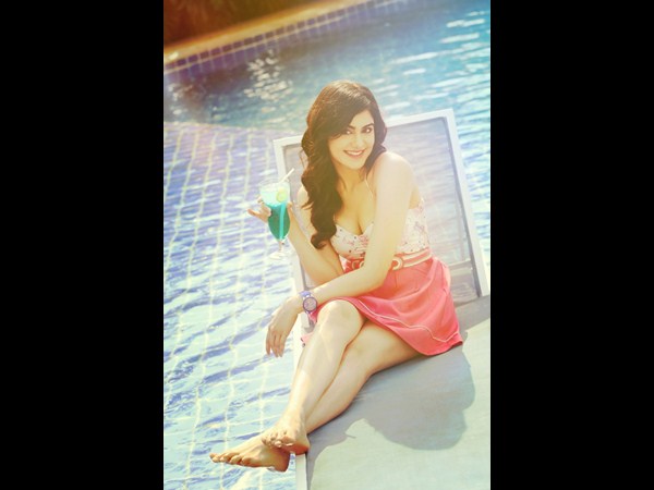 ఆకట్టుకునే అందం