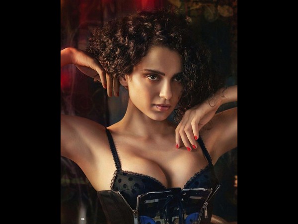 తొలి సినిమాతోనే అవార్డు