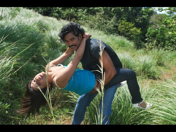 స్టోరీ ఏంటి?