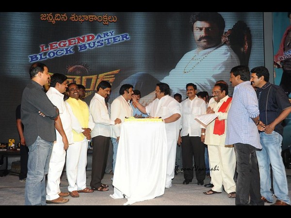 మాస్ యాక్షన్ ప్రియులకు...