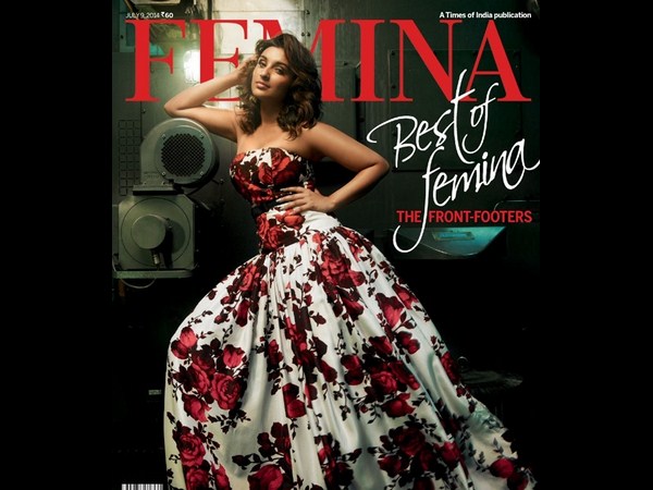 కవర్ పేజీపై ఏంజిల్ లుక్