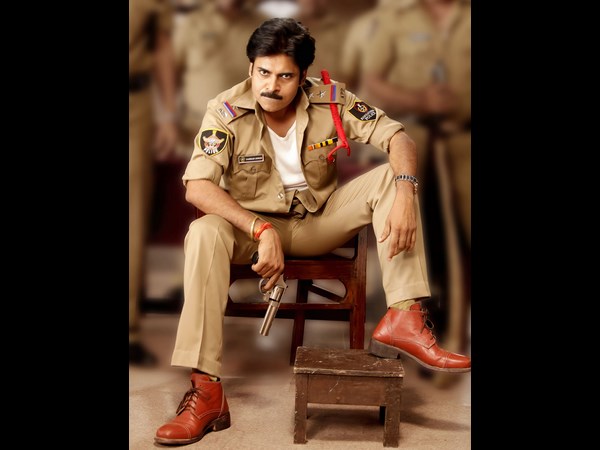 ఖాకీ అంటేనే పోలీస్