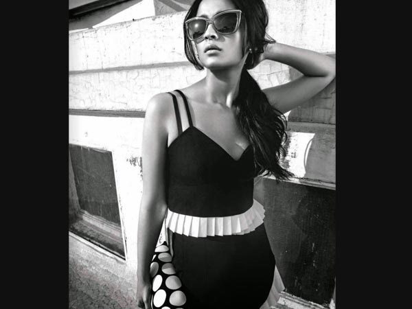 అలియా భట్ బ్లాక్ అండ్ వైట్