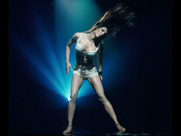 లక్షలాది మంది పాలోవర్స్