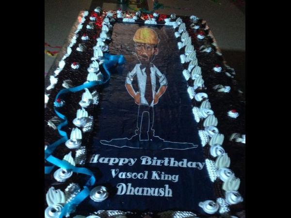 భారీ కేక్