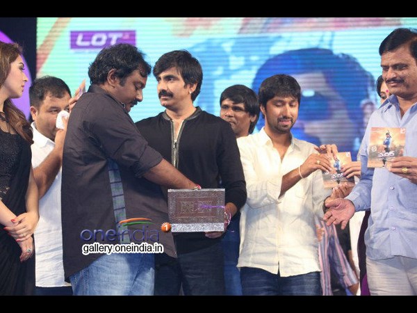 తొలి సీడిని