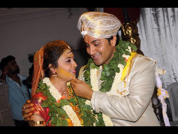 ట్రెడిషనల్ వెడ్డింగ్