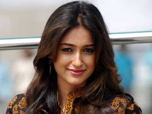 Ileana to pair up with Shah Rukh Khan ? Ileana to pair up with Shah Rukh Khan ?