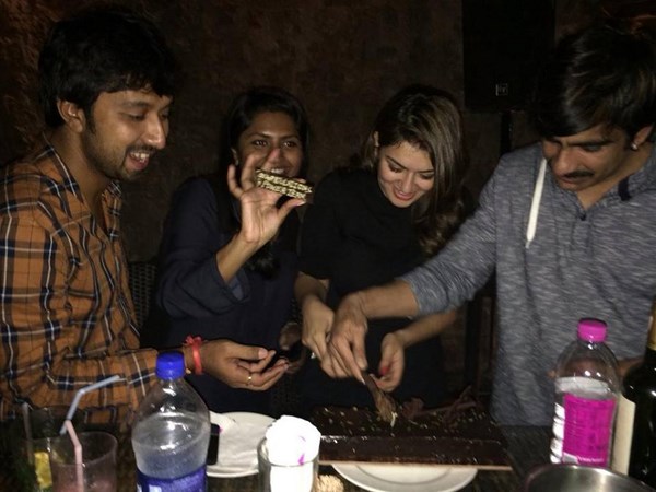 కంగ్రాజ్యులేషన్స్ పవర్ టీం