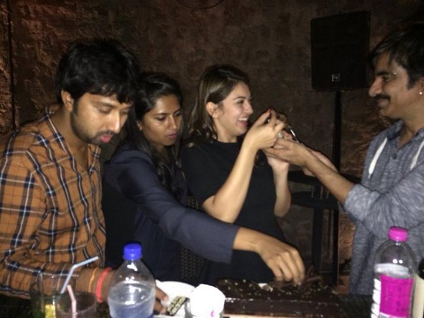 రవితేజ, హన్సిక హ్యాపీ