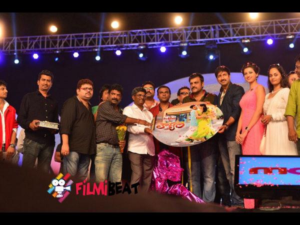 కథ, కథనాలు సూపర్