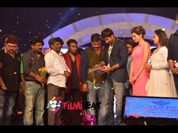 అత్తారింటికి దారేది చూసినపుడు