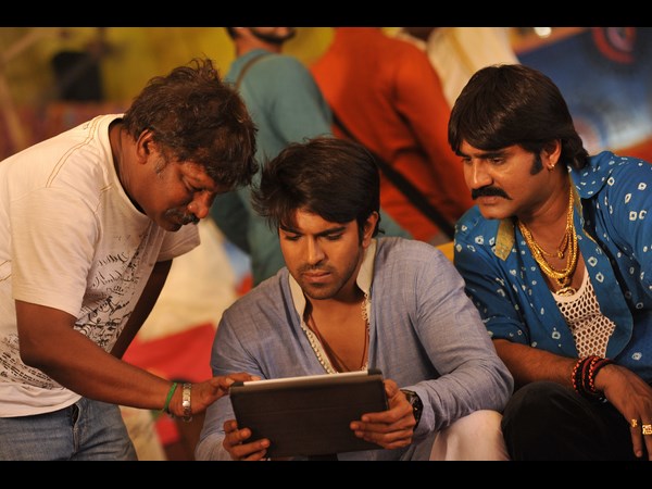 గోవిందుడు అందరి వాడేలే వర్కింగ్ స్టిల్స్ 4