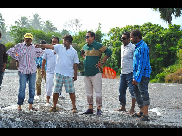 గోవిందుడు అందరి వాడేలే వర్కింగ్ స్టిల్స్ 6