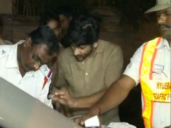 పోలీసులతో వాగ్వాదం