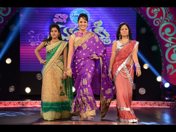 అందం అదిరింది