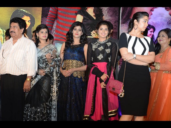 దర్శకుడు మాట్లాడుతూ...