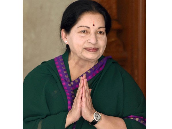 జయలలితకు శిక్ష పడింది.