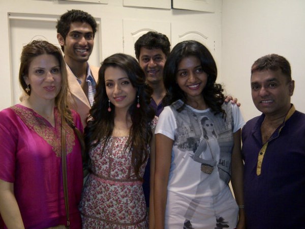 ఇద్దరూ ప్రేమలో పడ్డారా 