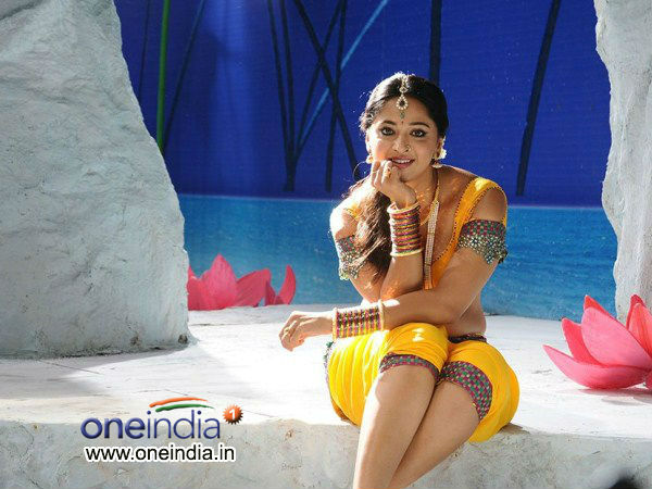 సింగంతో తమిళంలో హవా...