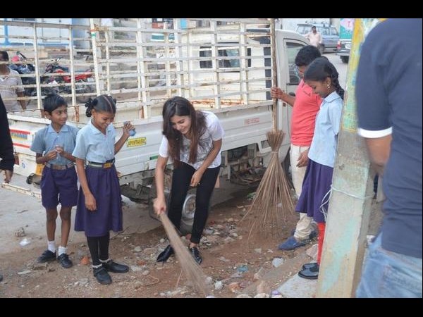 చీరుపు పట్టిన సమంత