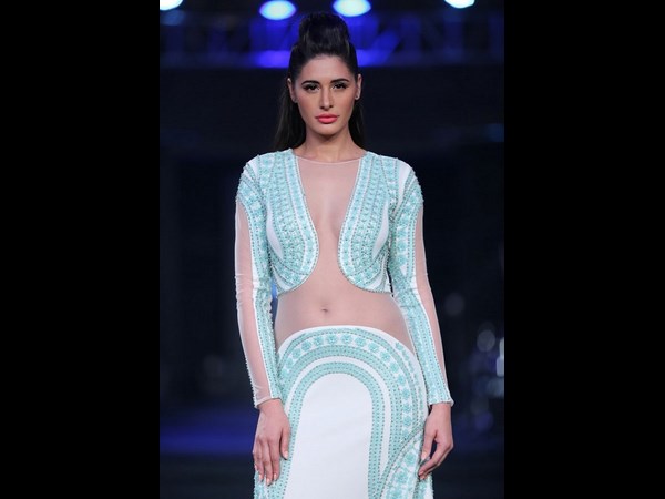 ఆ..సంబంధం లేదు