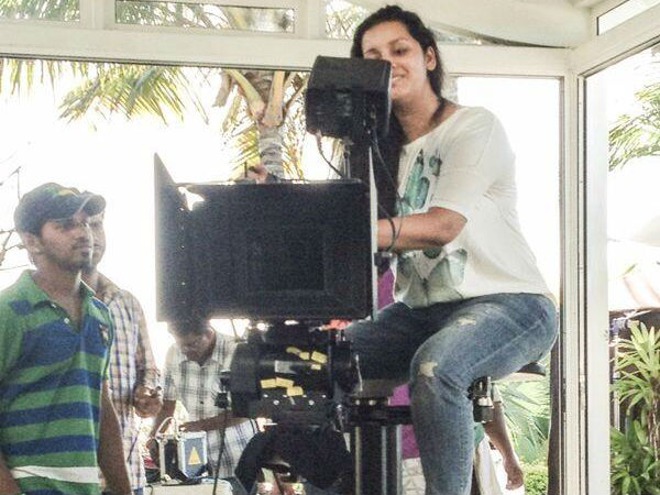 ఆత్మ విశ్వాసంతో అడుగు వేసా..