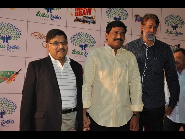 వెంకటేష్‌ మాట్లాడుతూ....