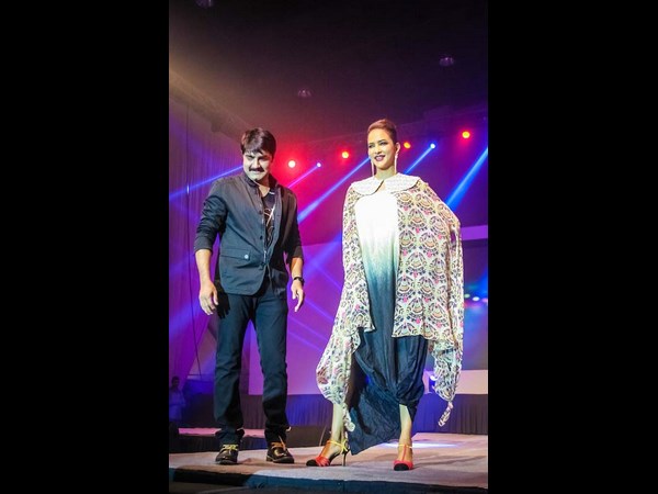 మంచు లక్ష్మి, శ్రీకాంత్