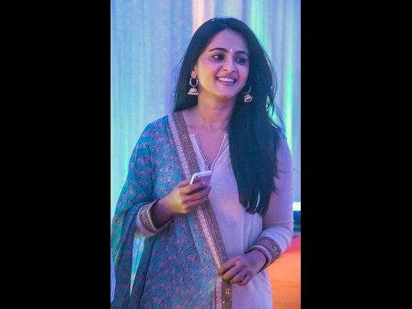 సమంత హాట్ లుక్