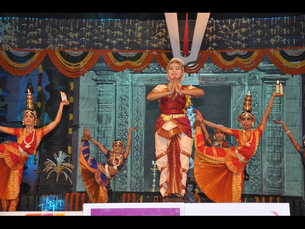 సాంస్కృతిక కార్యక్రమాలు