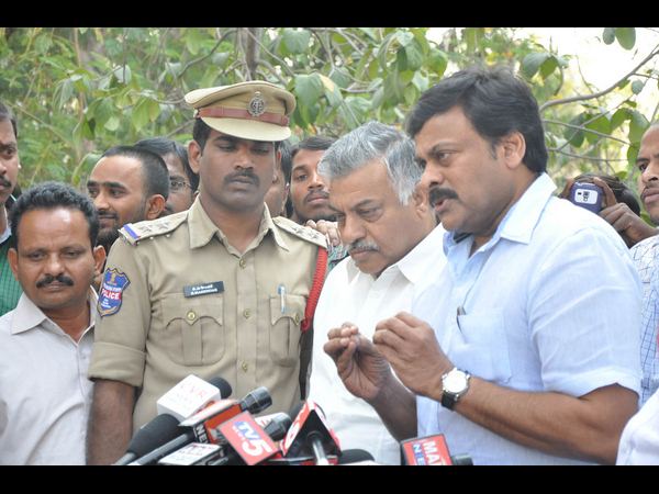 చిరంజీవి స్పందిస్తూ...