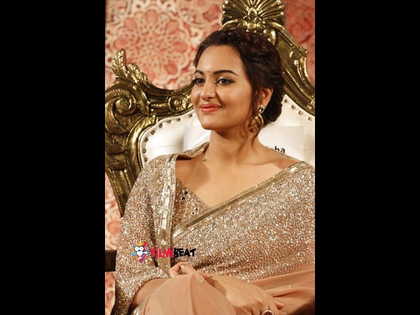 మొదటి భాష తెలుగే..