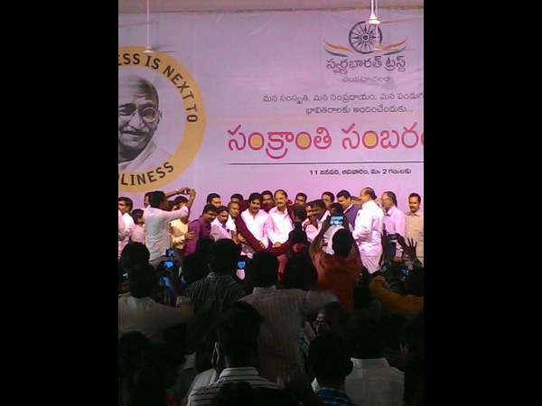 pawan talked about Swacha Bharath at Nellore