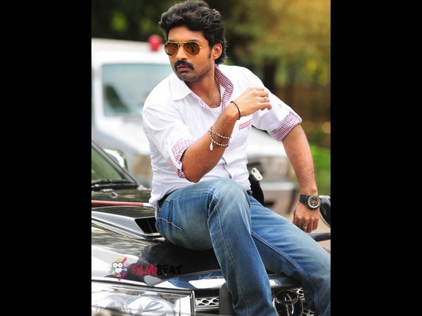 పూర్తి ఎంటర్టైన్మెంట్