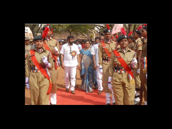 తెలుసుకున్నారు