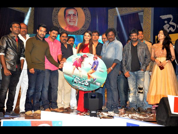 తెర ముందు