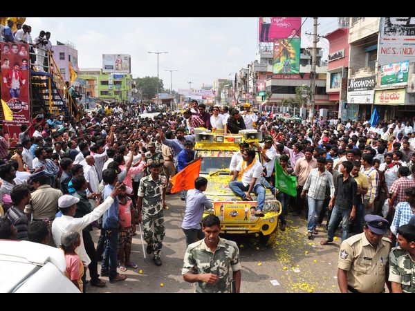 ఉత్సవంలా