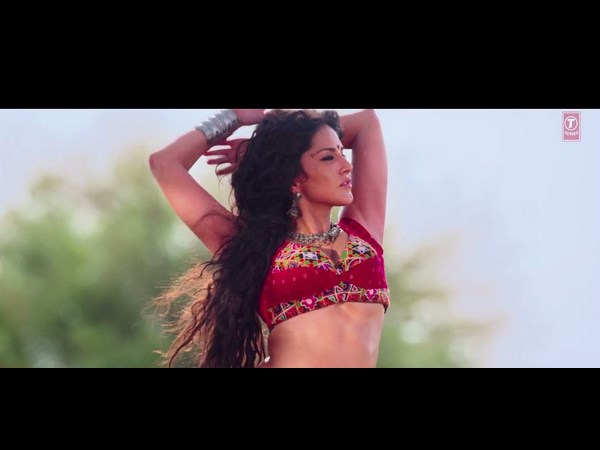 సెక్సీ లుక్ష