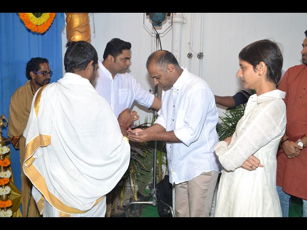 కెమెరా స్విచ్చాన్