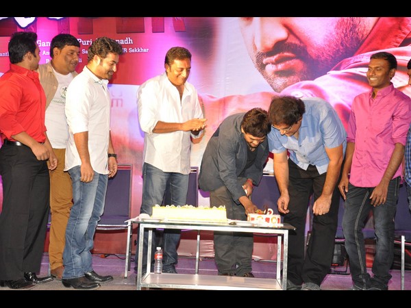 నటుడు ప్రకాష్రాజ్ మాట్లాడుతూ ...